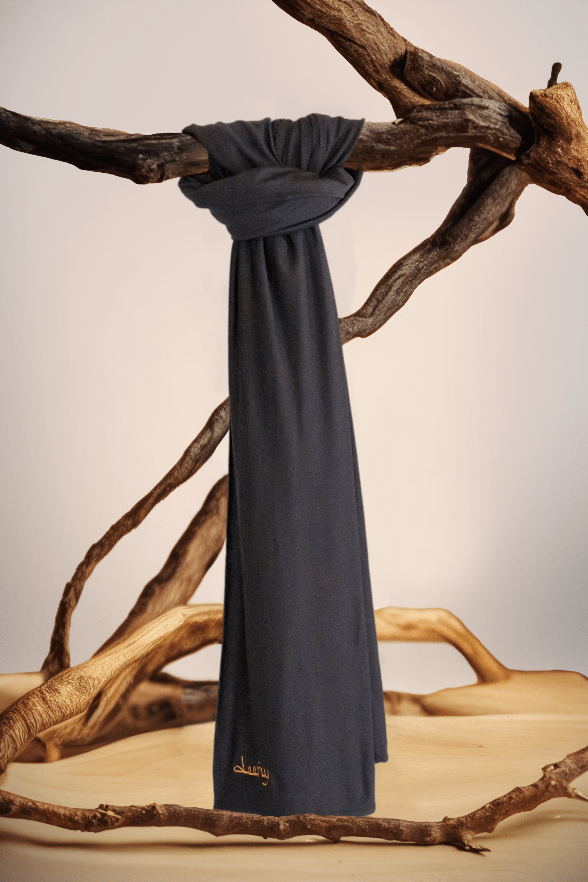 Donker Grijs / Gouden Borduursel Deeny Viscose Jersey