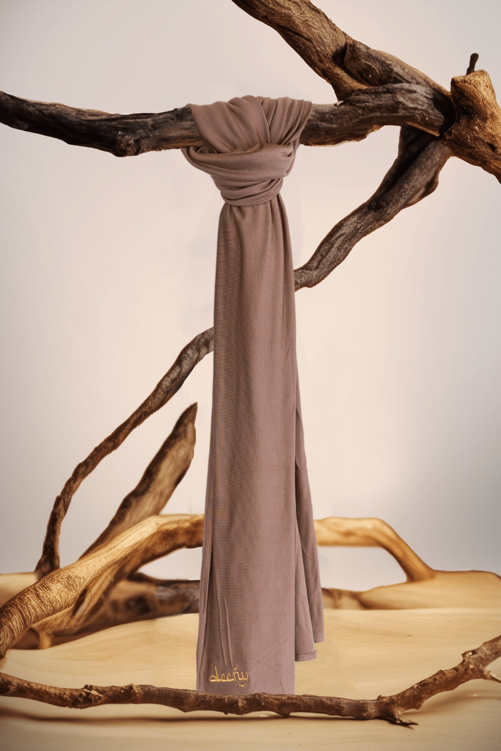 Bruin / Gouden Borduursel Deeny Viscose Jersey