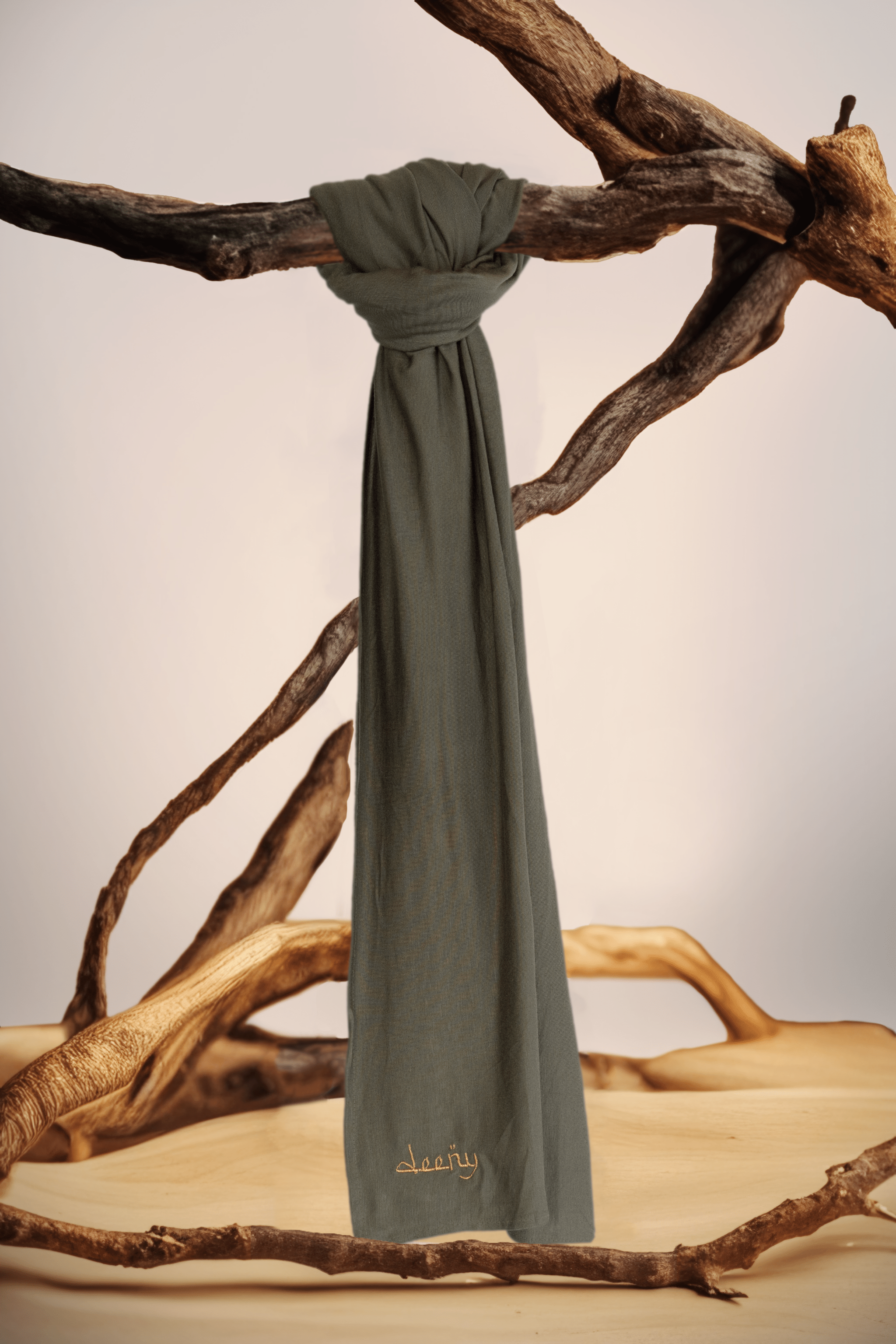 Kaki Groen / Gouden Borduursel Deeny Viscose Jersey